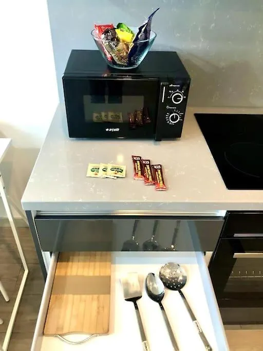 Secured Lux 1 + 1 Apartment - Gym, Sauna & Parking Istanbul 0*,  Turkey