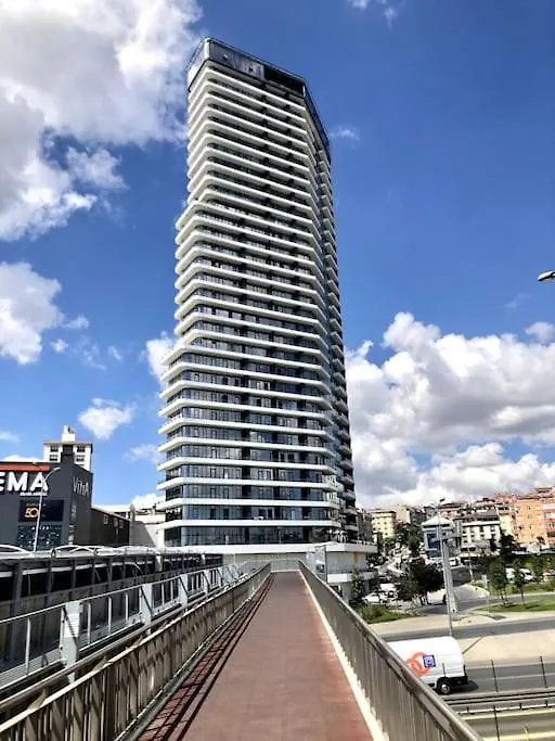 Secured Lux 1 + 1 Apartment - Gym, Sauna & Parking Istanbul