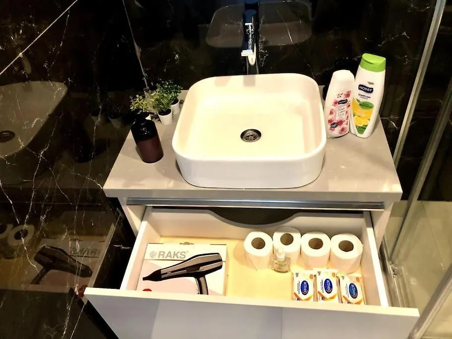 Secured Lux 1 + 1 Apartment - Gym, Sauna & Parking Istanbul